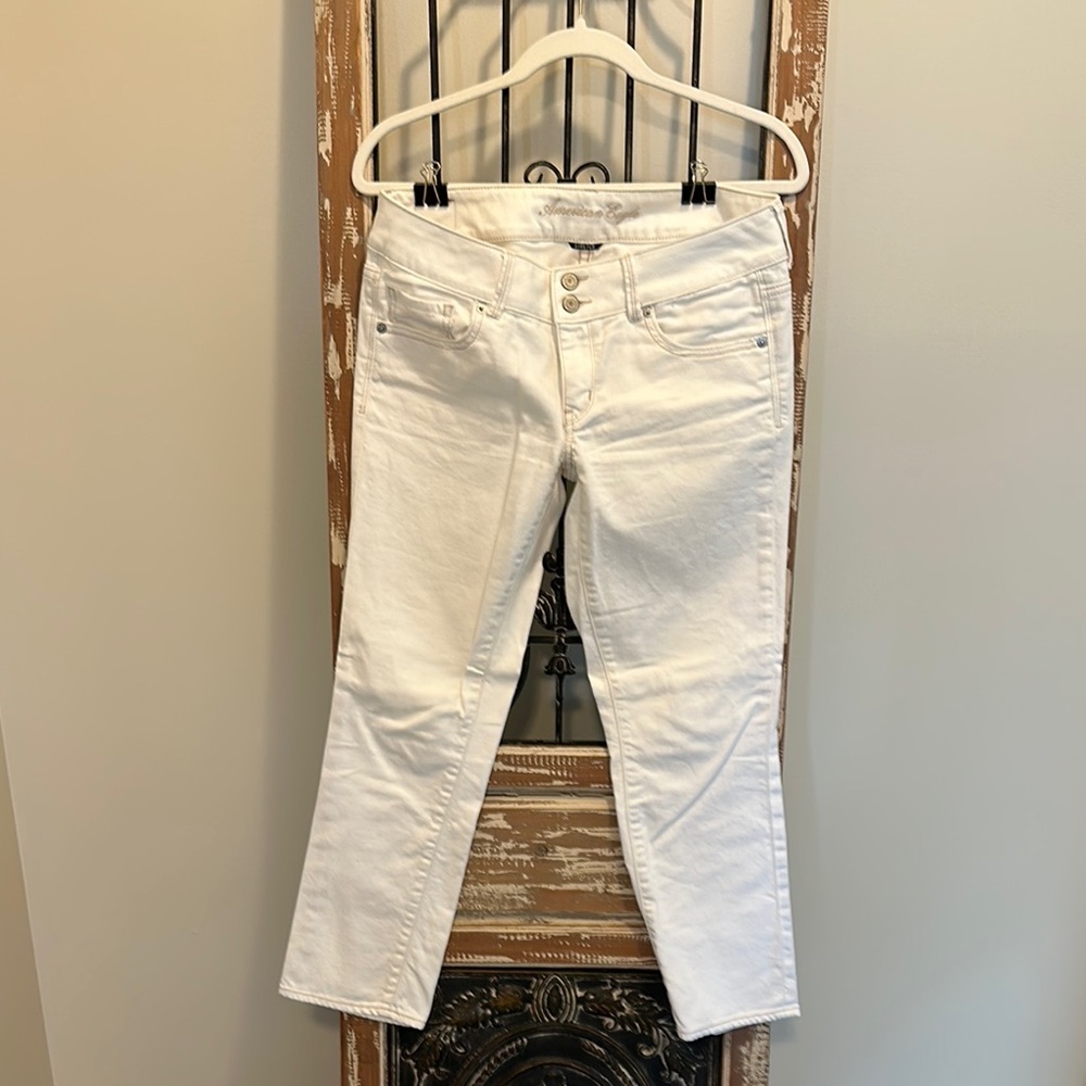 American Eagle Outfitters White Straight Leg Capri Jeans